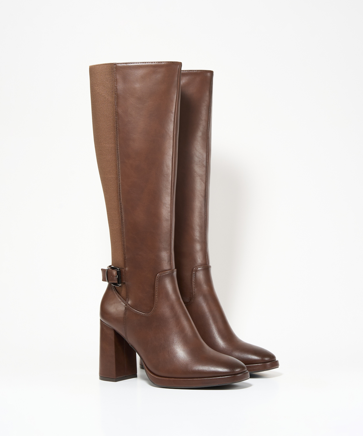 Botas altas tacón hebilla image number null